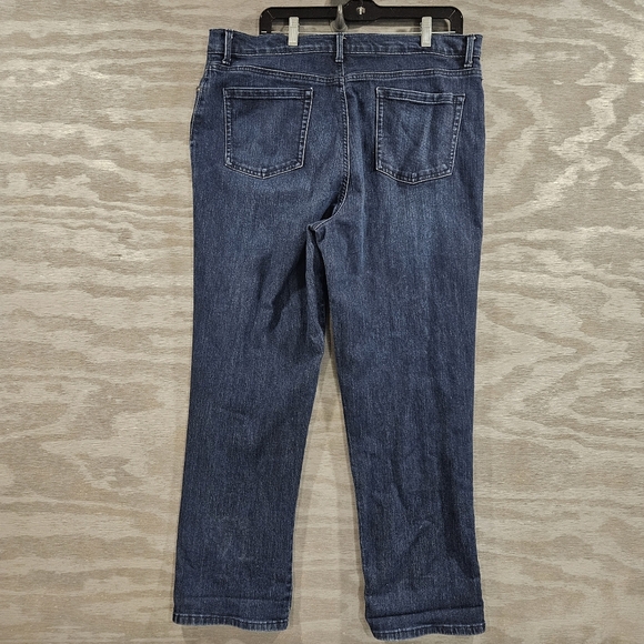Gloria Vanderbilt SZ 18 Amanda Hi Rise Straight Leg 5 Pocket Blue Denim Jeans - Picture 2 of 11